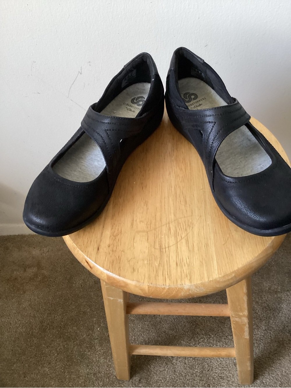 Clark’s Mary Jane cloudstepper shoes- - Picture 6 of 7
